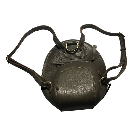 UGG Pebbled Leather Backpack in Taupe— GENTLY CARRIED & GORGEOUS!!!